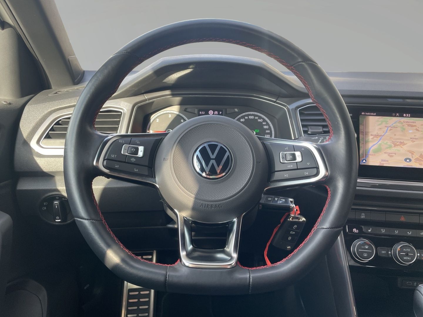 Volkswagen T-Roc Sport 2.0 TDI 4MOTION LED Kamera AHK SHZ foto 4