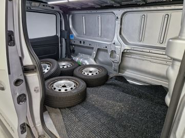 Opel Vivaro - 9