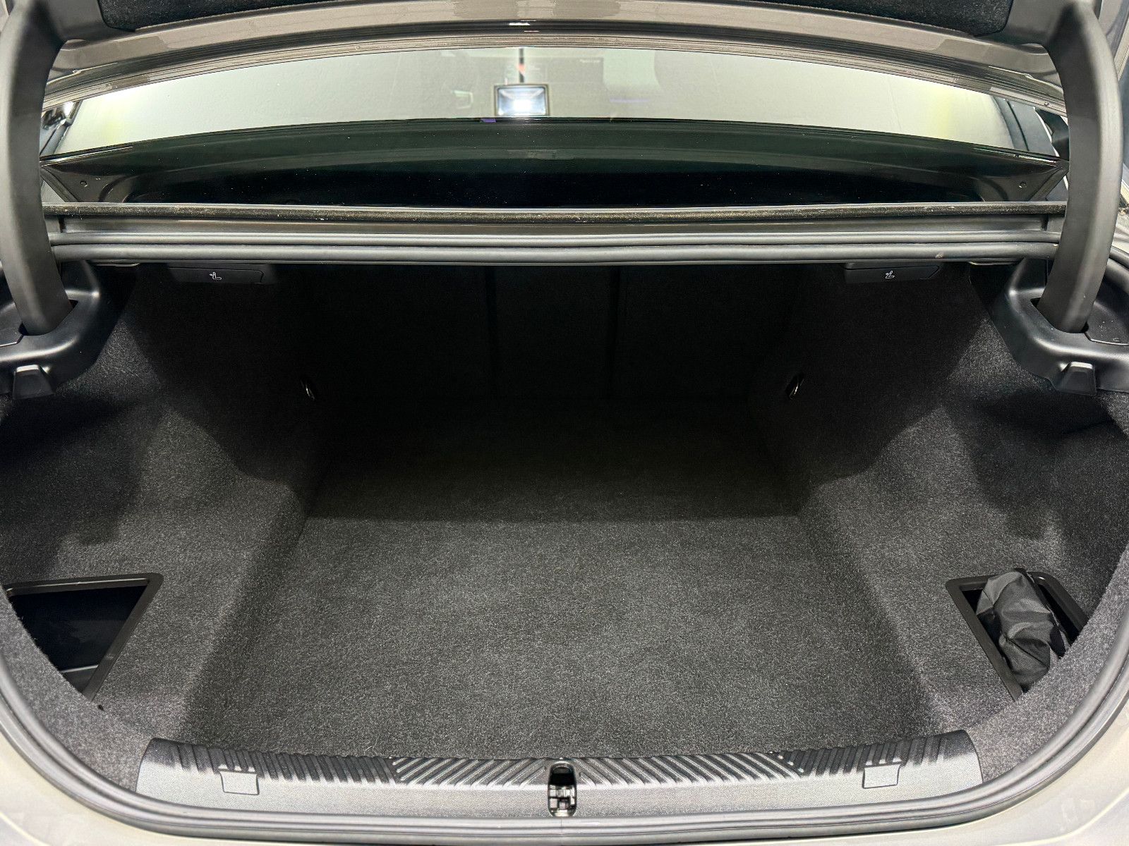Fahrzeugabbildung BMW 520i M SPORT|H&K|360°|INDIVIDUAL|GESTIK|SHADOW