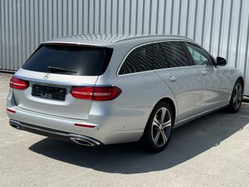 Mercedes E 220 - 5