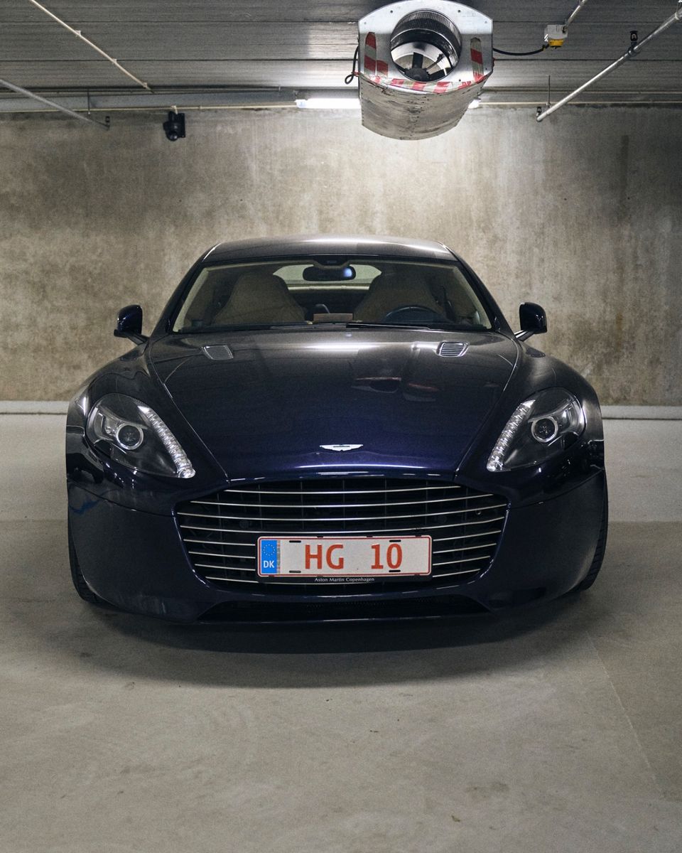 ASTON MARTIN Rapide