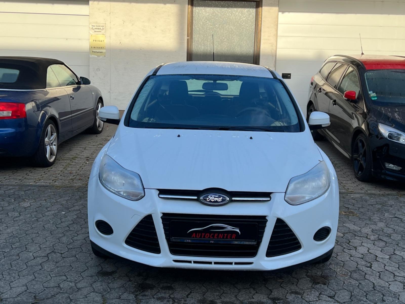 Ford Focus 2014 — photo 7