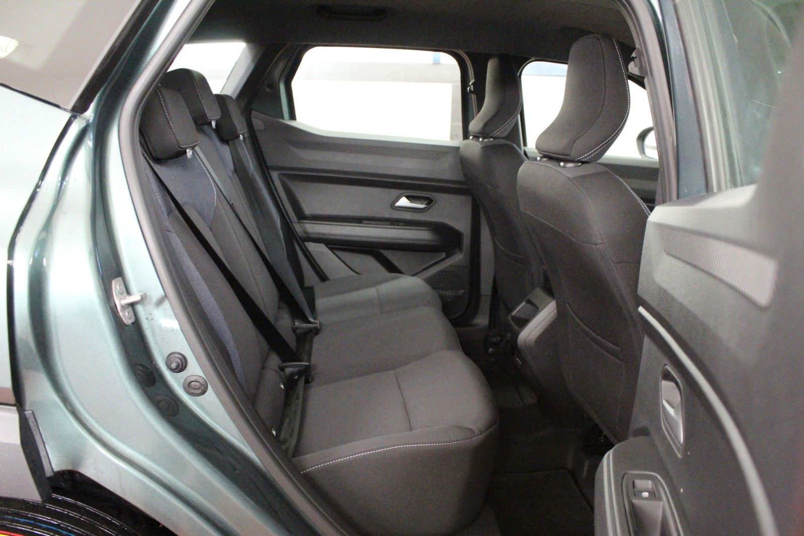 Fahrzeugabbildung Dacia Duster mild hybrid 140 Expression*Winterp.*MY 26