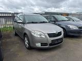 Skoda Roomster Comfort *PDC*AHK*Klima*TÜV-Neu* - Skoda Roomster: Comfort