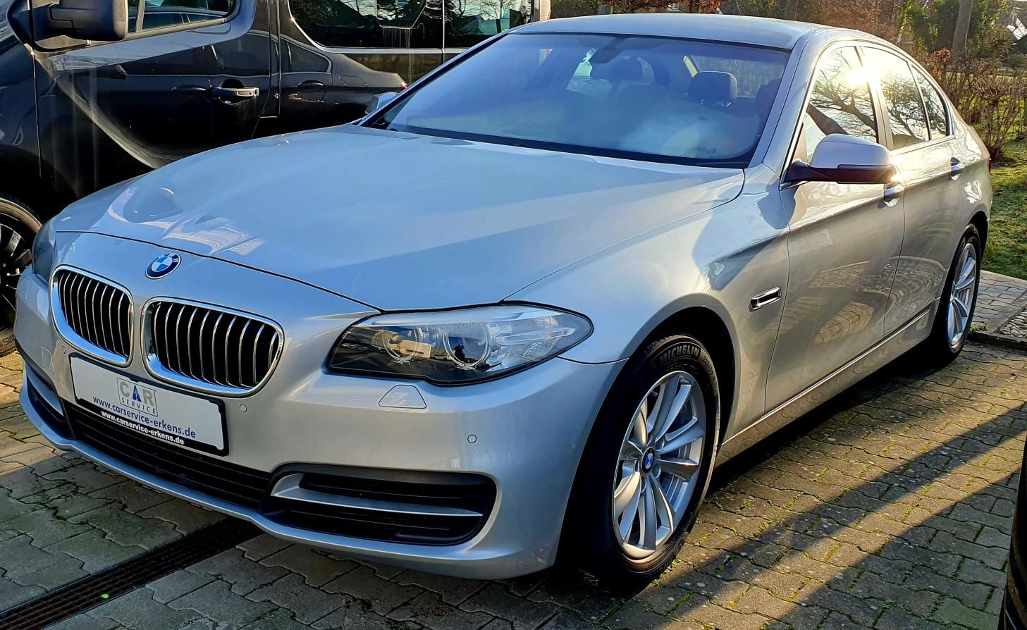 BMW 520 Baureihe 5 Lim. 520i Kamera BiXenon SH ALU !
