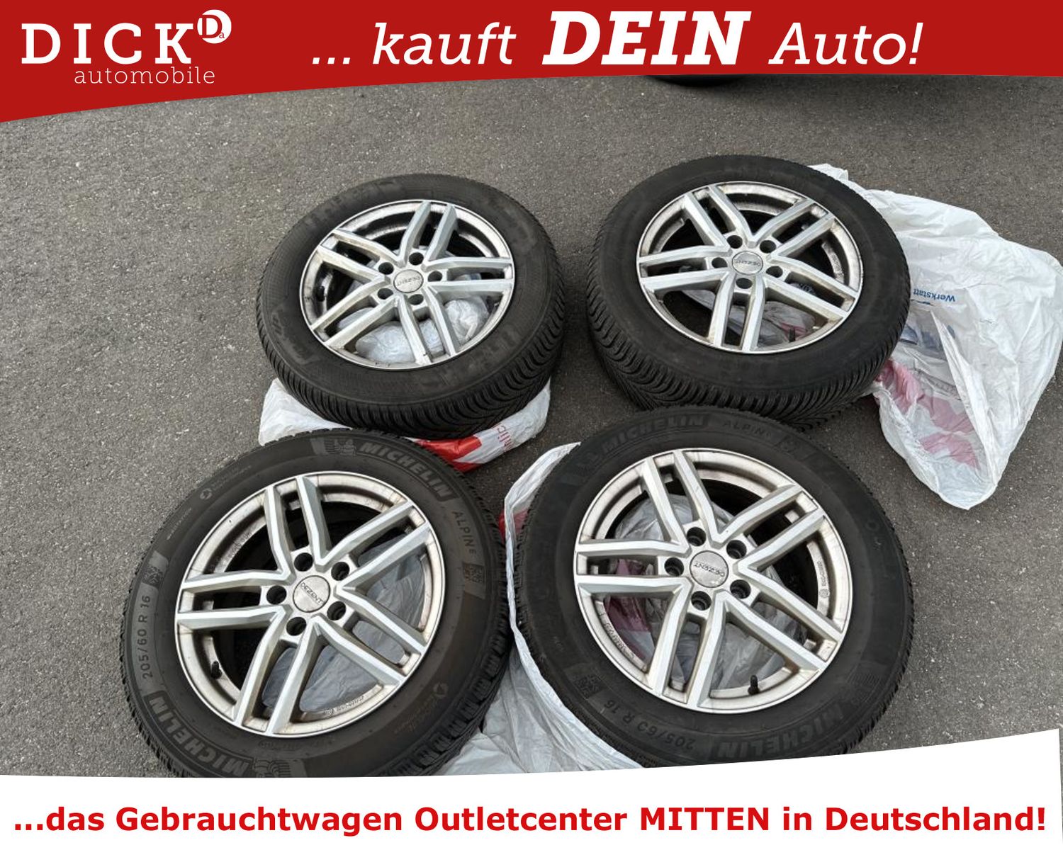 Fahrzeugabbildung Volkswagen Touran 1.5 TSI AT7 Comf LED/ACC/NAVI/SHZ/RFK/8Fa