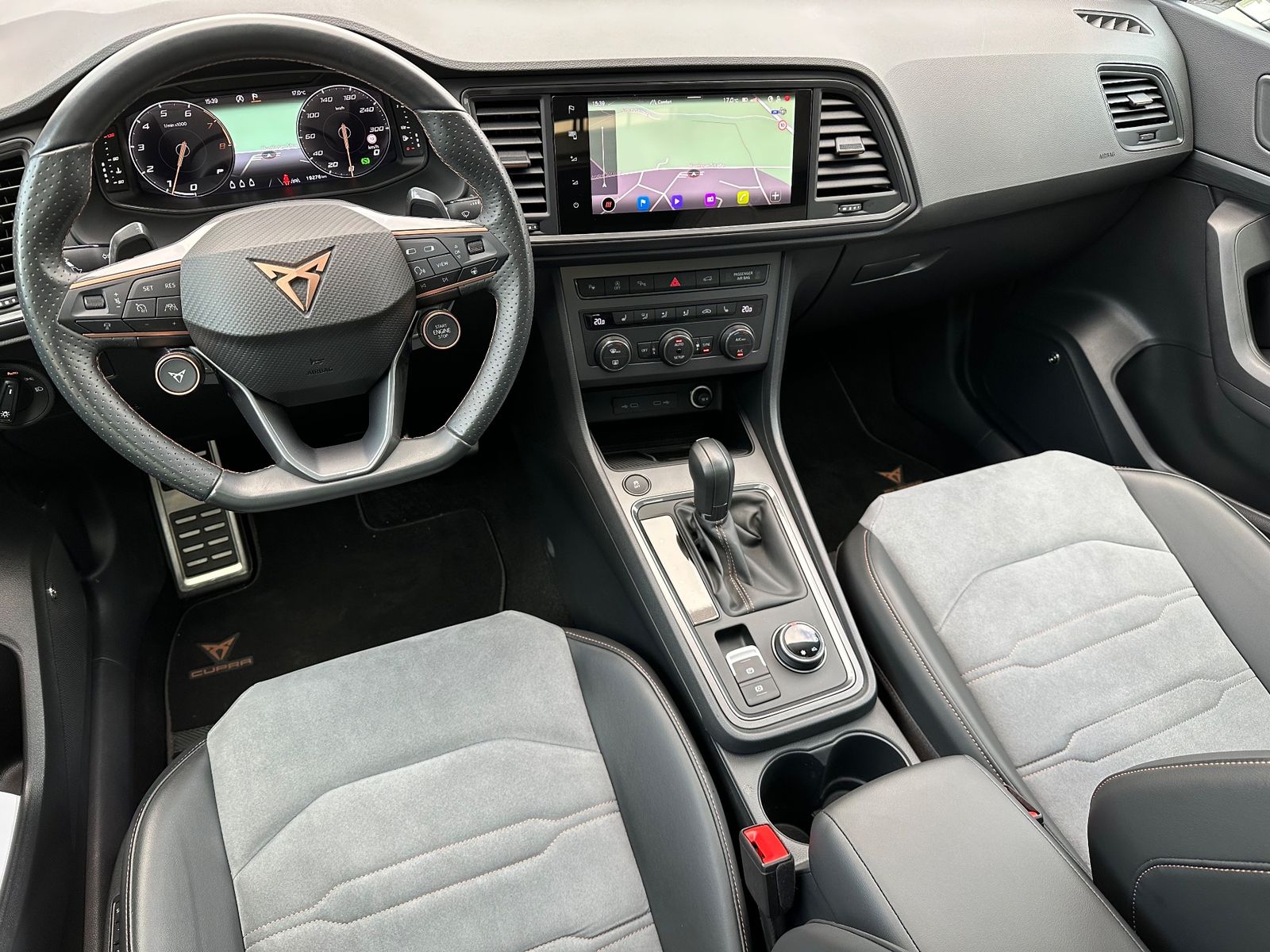 Fahrzeugabbildung CUPRA Ateca 2.0 TSI 4Drive Tribe Edition NAV+LED+PANO