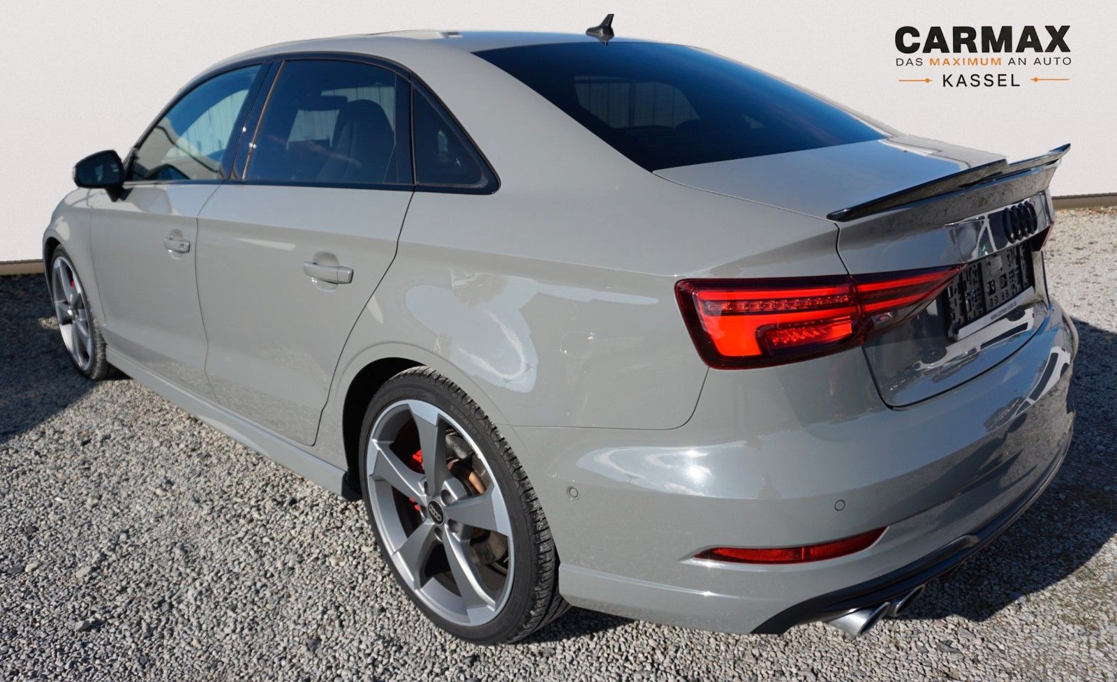 Fahrzeugabbildung Audi S3 Lim. 2.0 TFSI quattro Navi Kamera B&O Pano