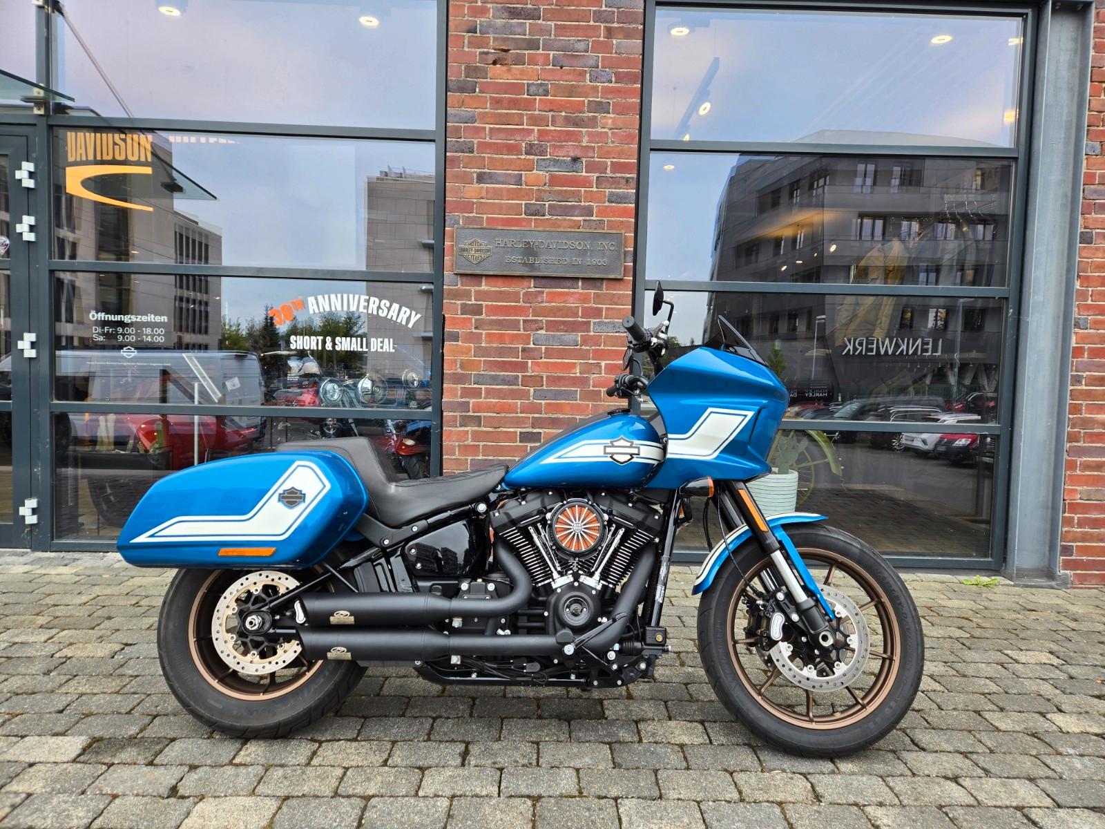 Harley-Davidson FXLRST Low Rider ST Fast Johnnie mit J&H