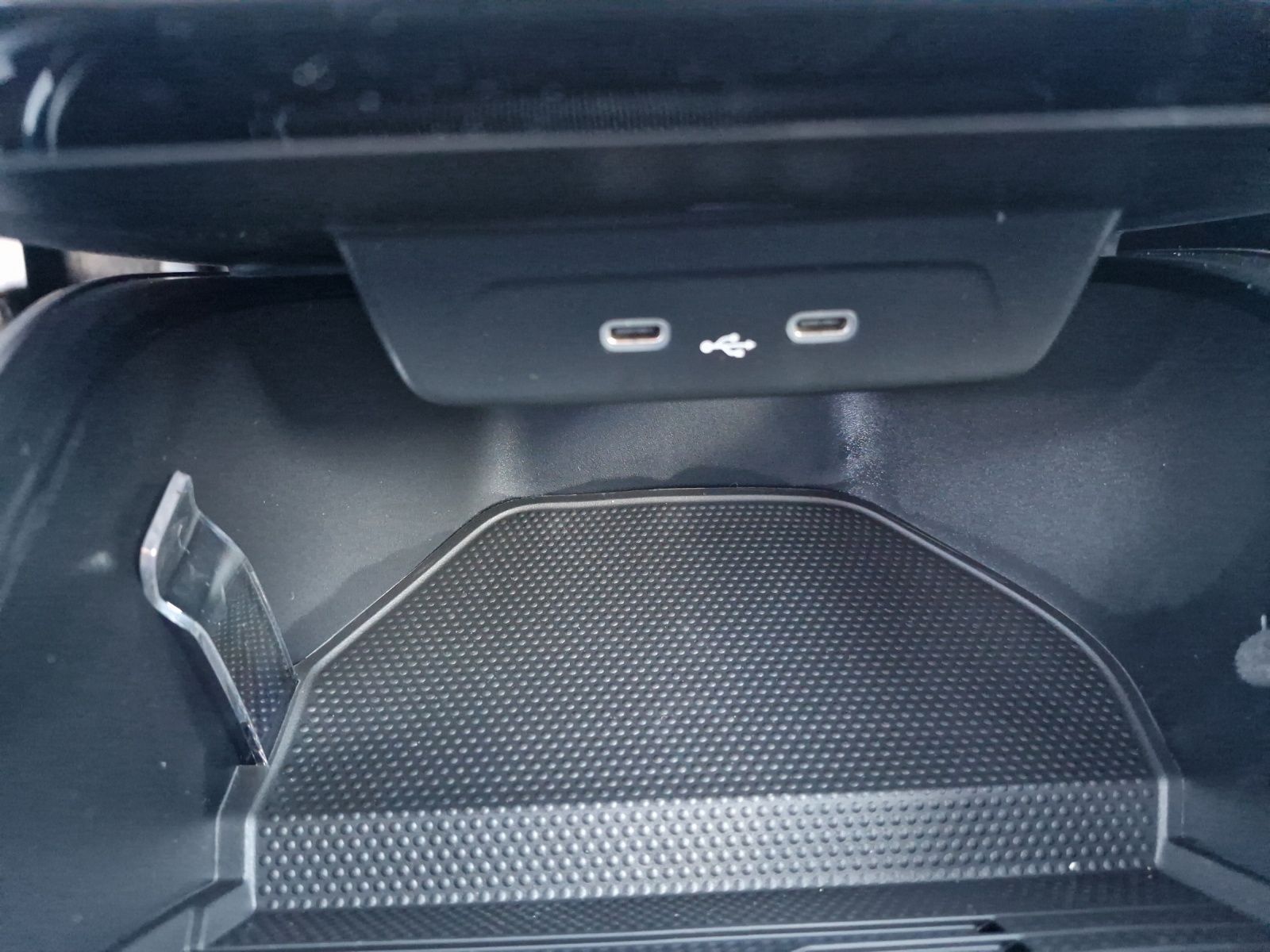 Fahrzeugabbildung SKODA Fabia Tour ACC KLIMA LED