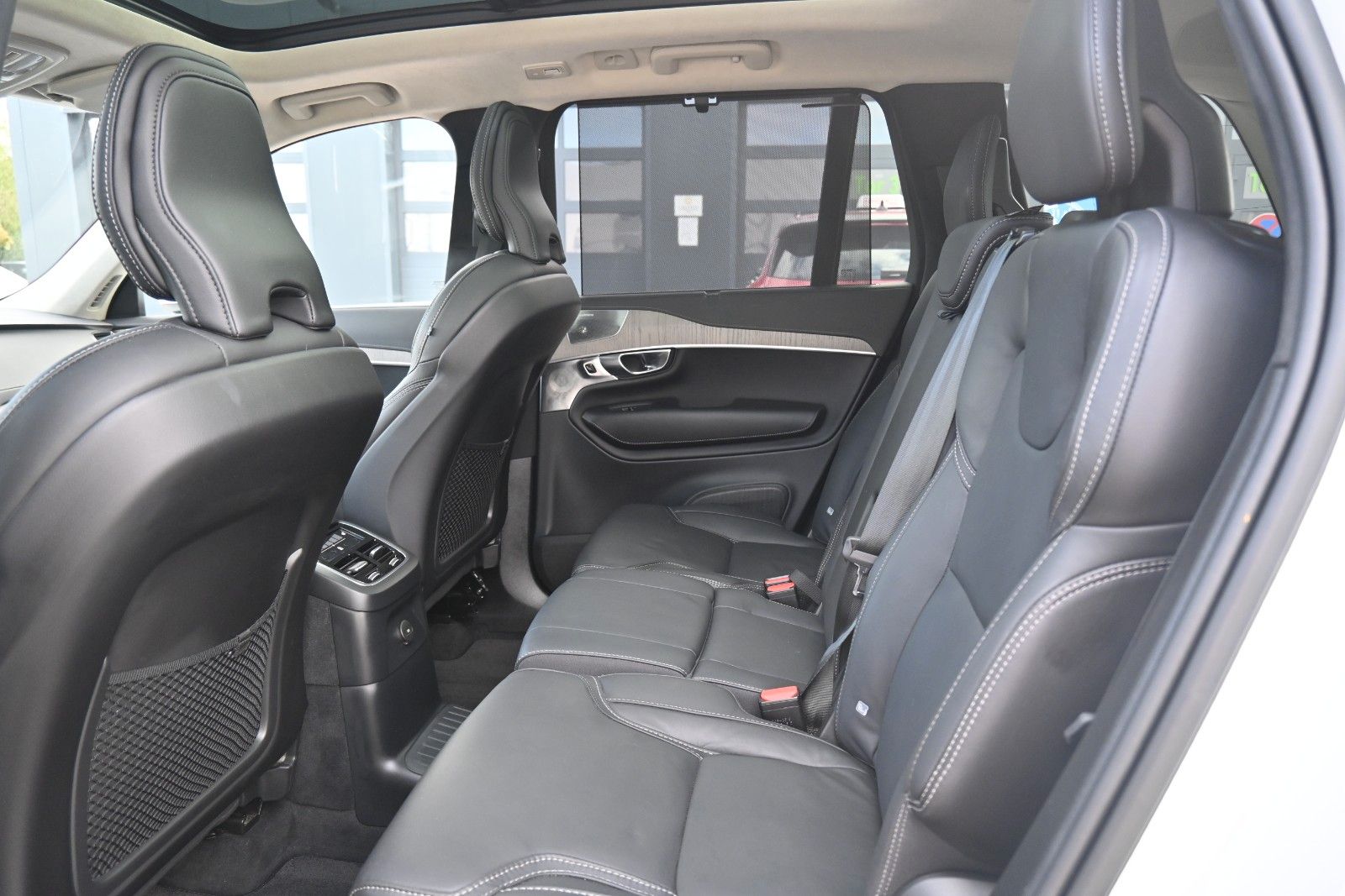 Fahrzeugabbildung Volvo XC90 T8 AWD Ultimate Bright Recharge*PANO*B&W*