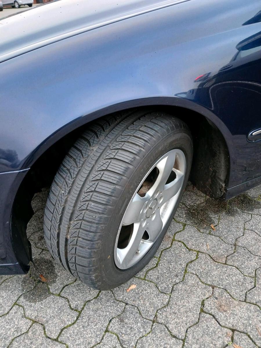 Mercedes-Benz C200 2005 — photo 12