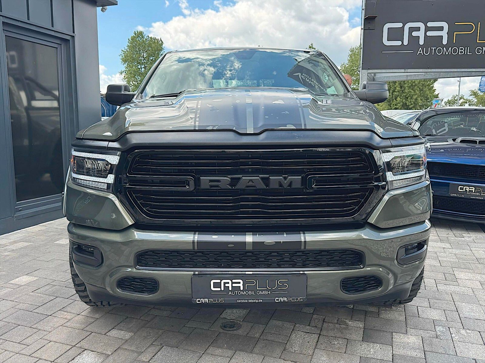 Fahrzeugabbildung Dodge RAM 5.7 V8 HEMI NightEdition Offroad 4x4 eTorque