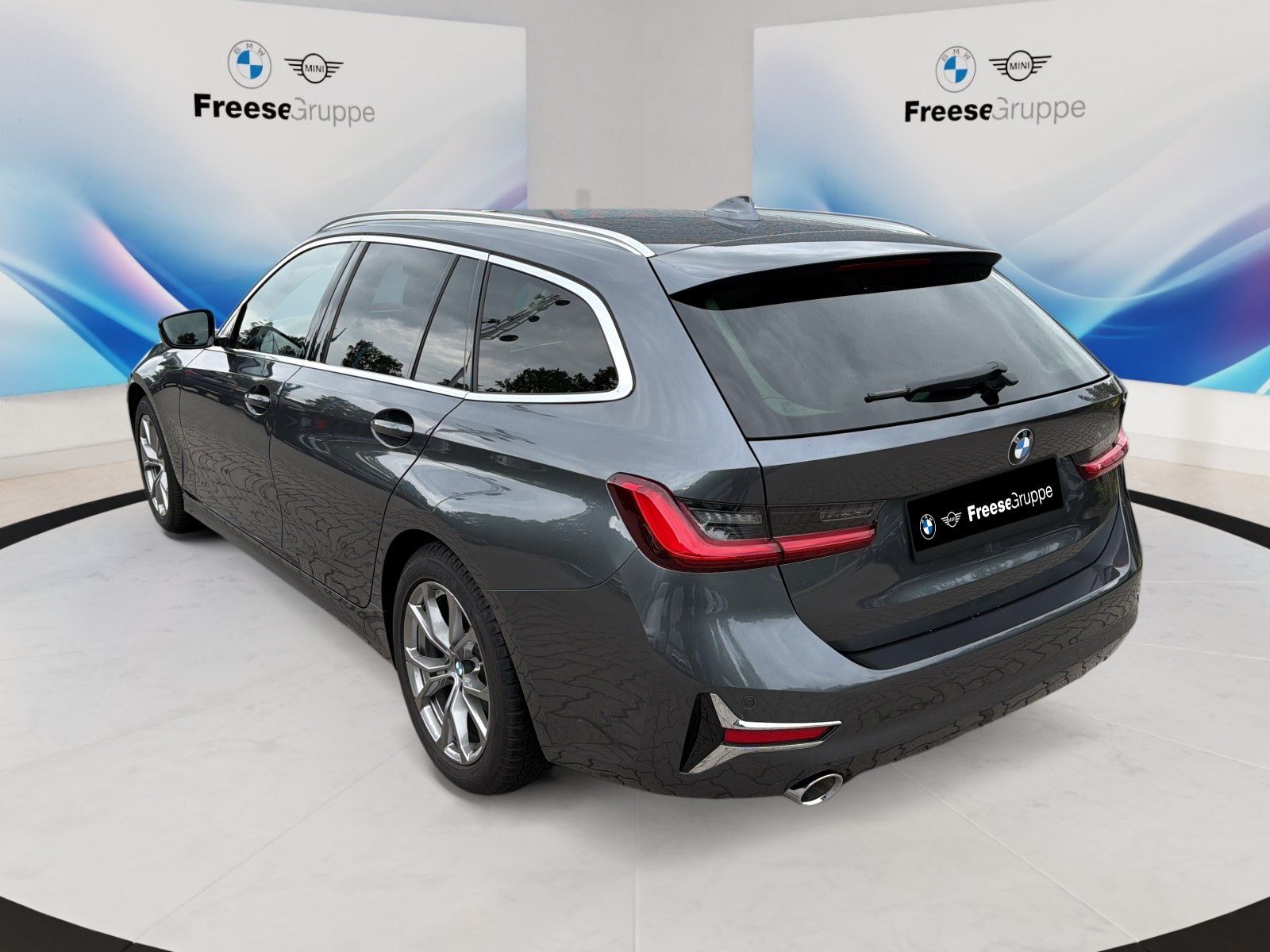 BMW 318i Touring AHK 360° RFK LORDOSE LED SHZ DAB BT foto 4