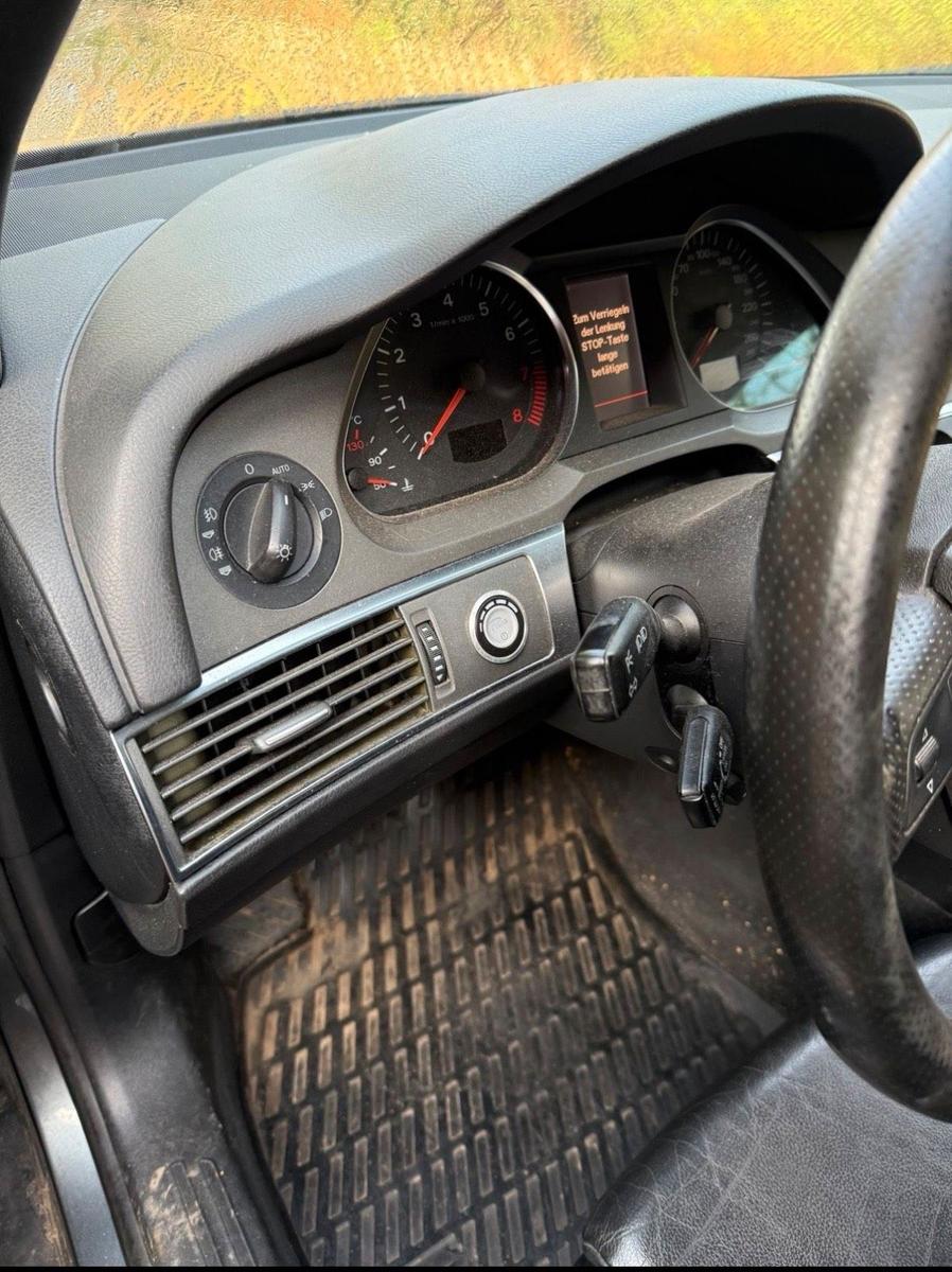 Audi Quattro 2005 — photo 10