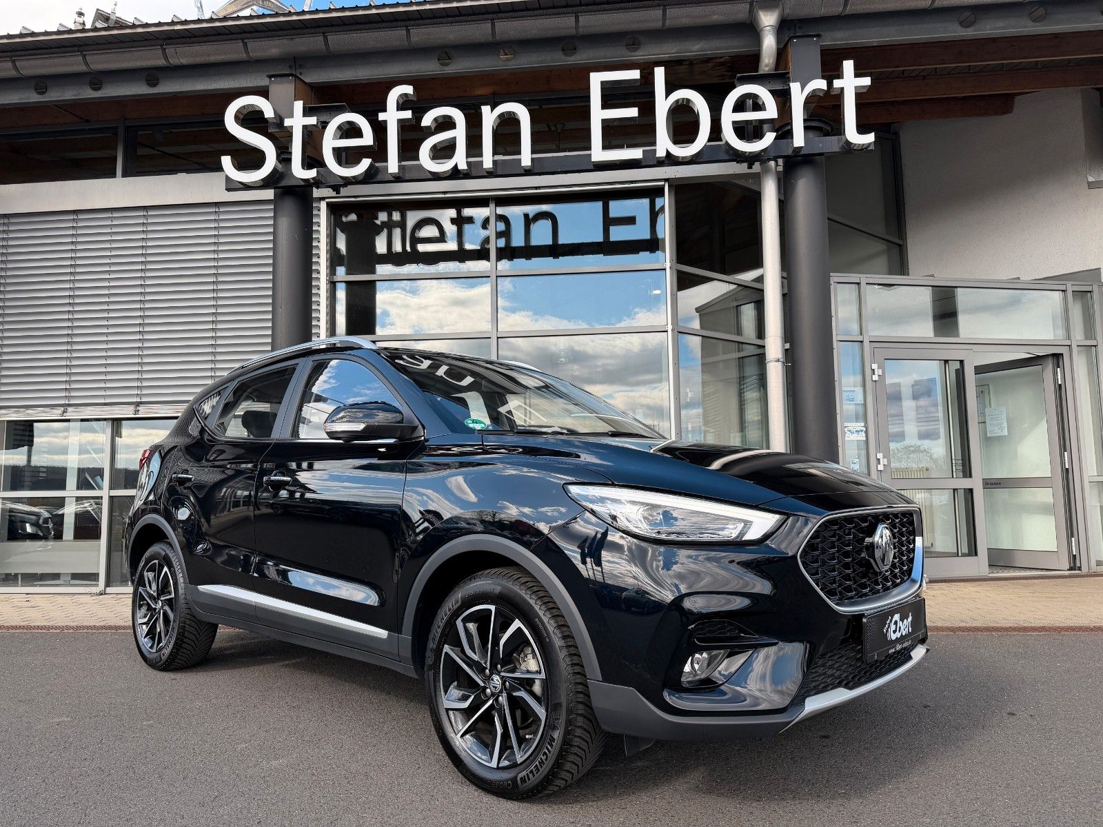Fahrzeugabbildung MG ZS Luxury Leder+360°Kamera+LED+Carplay+DAB+TOTW