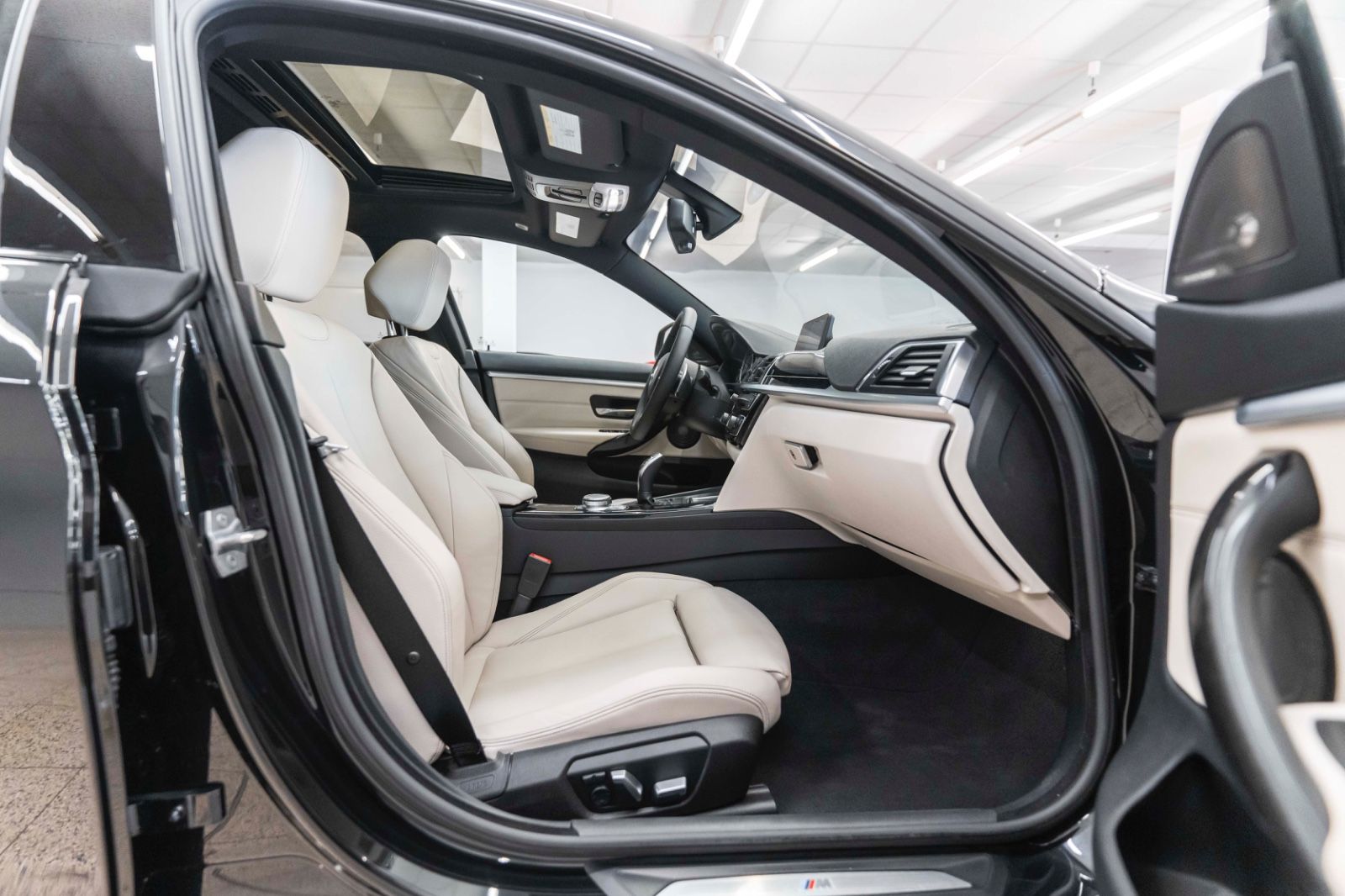 Fahrzeugabbildung BMW 440i GC M-Performance H&K LED CARPLAY KAM SHZ