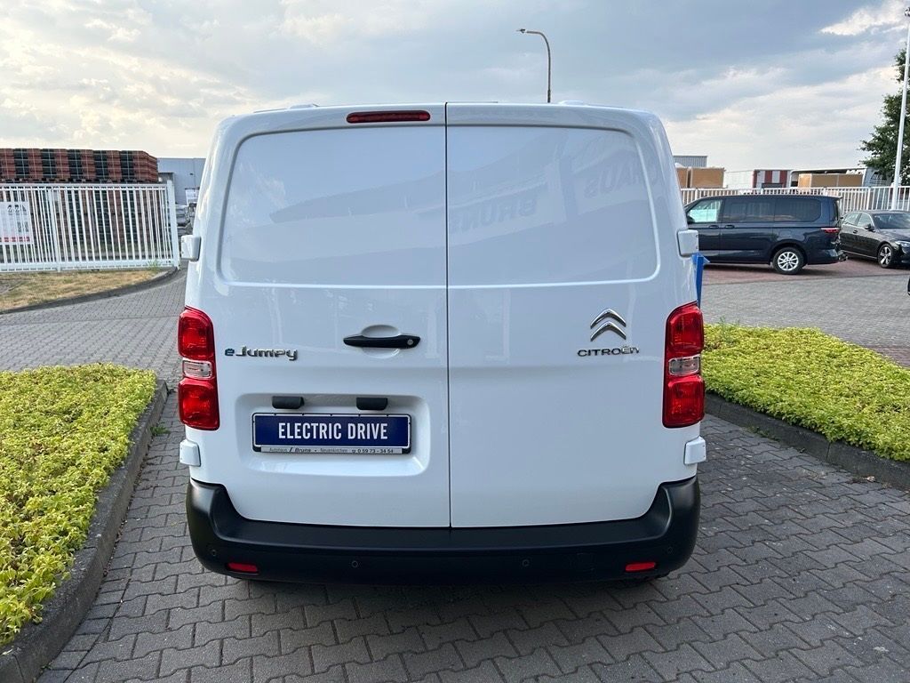 Fahrzeugabbildung Citroën Jumpy ELEKTRO, Klima, PTS, Tempomat, 3-Sitzer, D