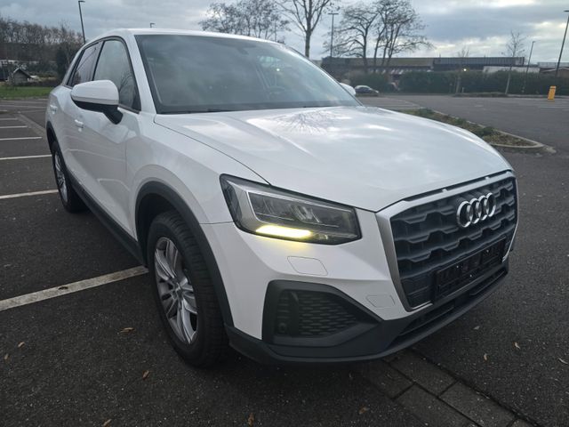 Audi Q2 35 TDI S-tronic, Kamera, Navi, LED, 1 Hand