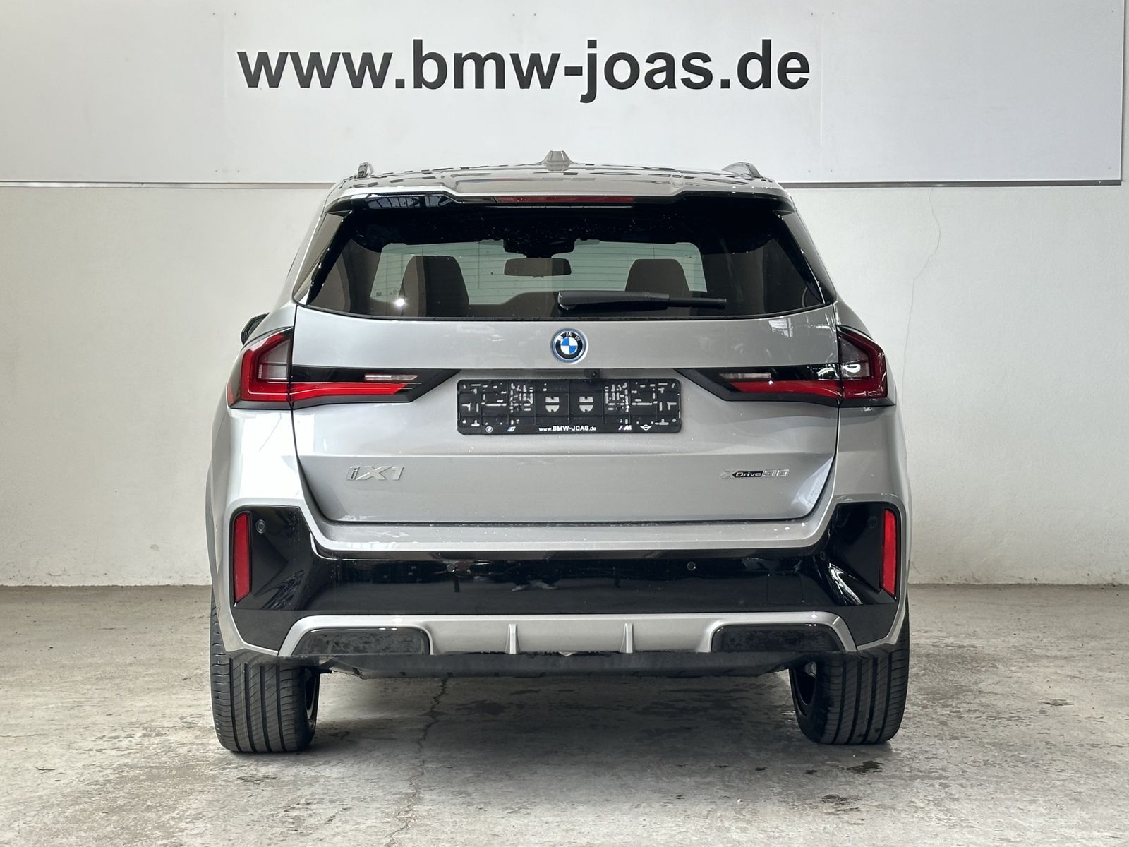 Fahrzeugabbildung BMW iX1 xDrive30 M Sportpaket, Komfortzugang, Comfor