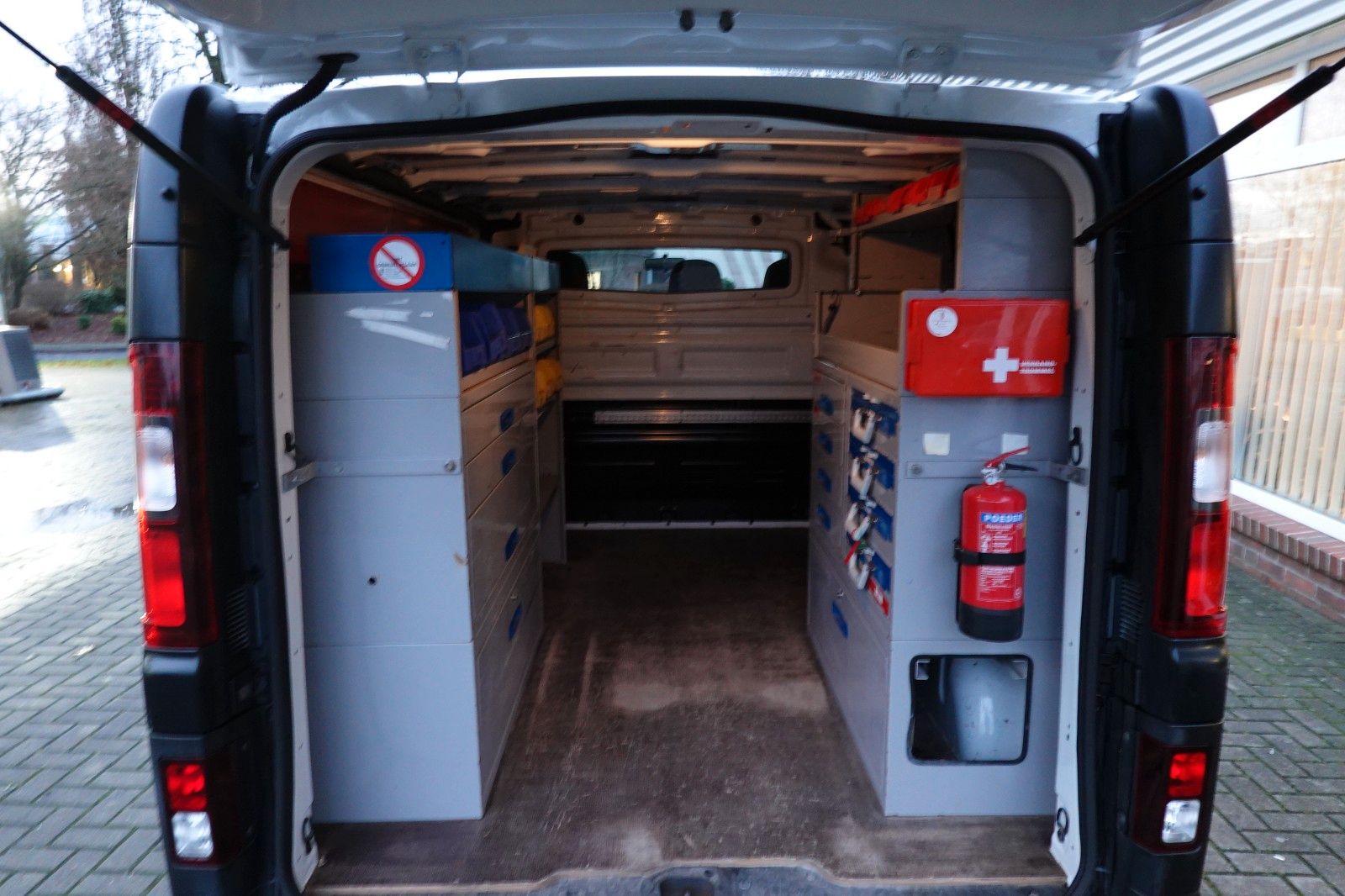 Fahrzeugabbildung Opel Vivaro B Kasten1H1  2,9t mit Regalsystem