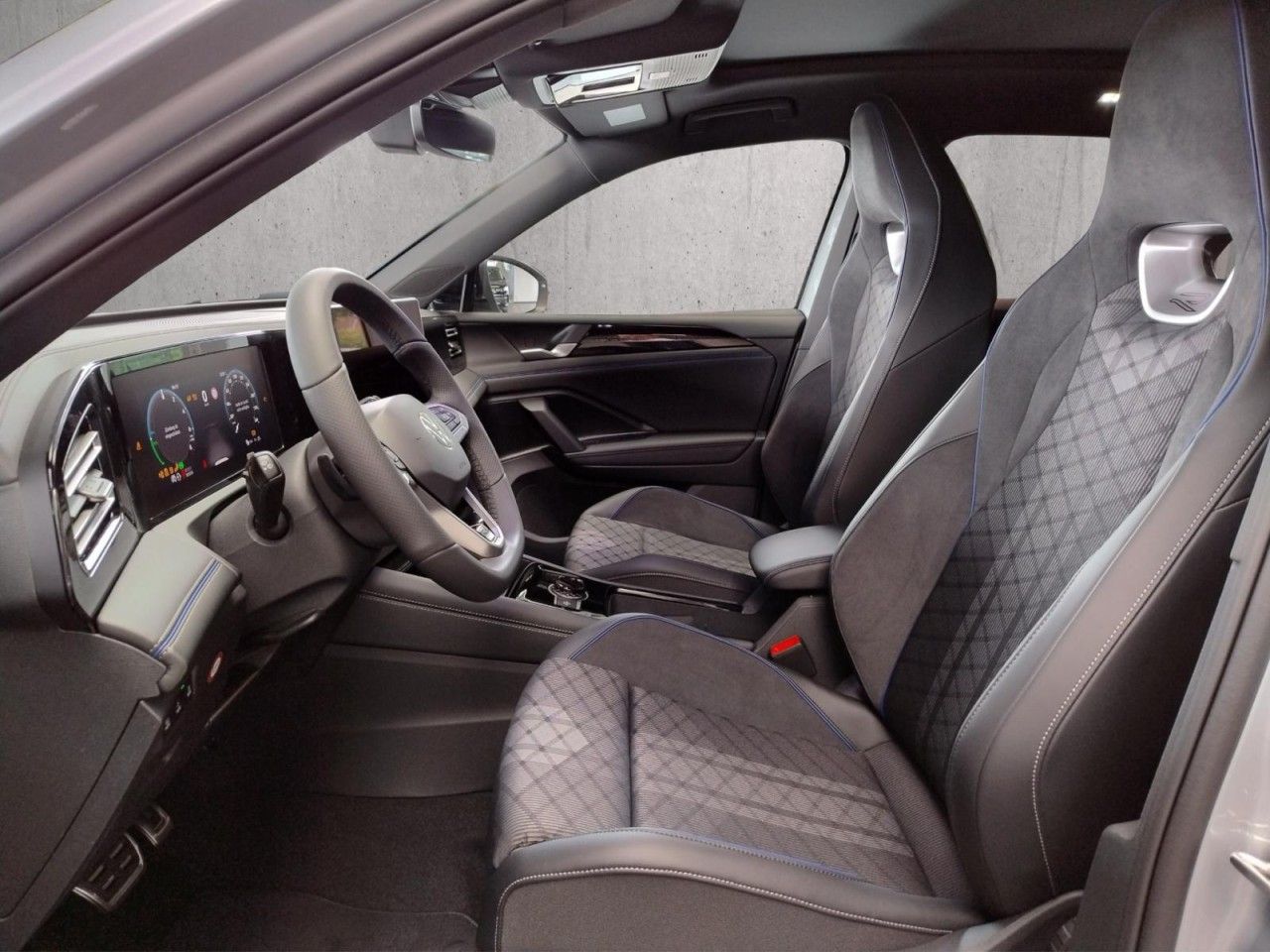Tiguan R-Line 1.5 eHybrid DSG Klima Navi
