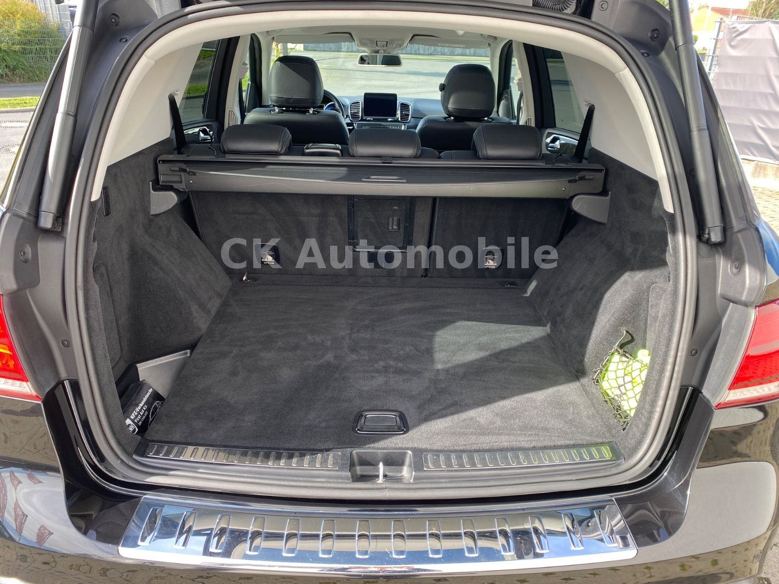 Fahrzeugabbildung Mercedes-Benz GLE 350 d 4Matic AMG Line/Navi/Air Matic/ILS/LED