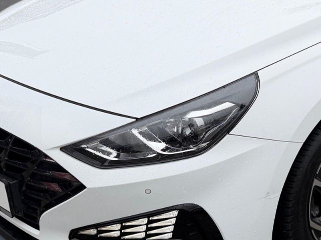 Fahrzeugabbildung Hyundai i30 cw Trend +NAVI+KLIMA+RFK+PDC+CARPLAY+UVM+