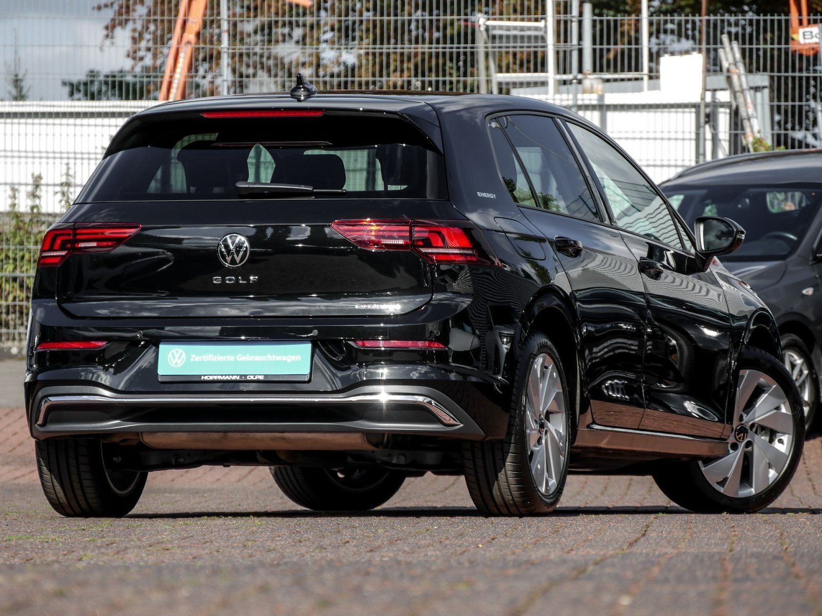 Volkswagen Golf VIII 1.5 e-Hybrid Energy DSG ACC AHK NAVI K foto 2