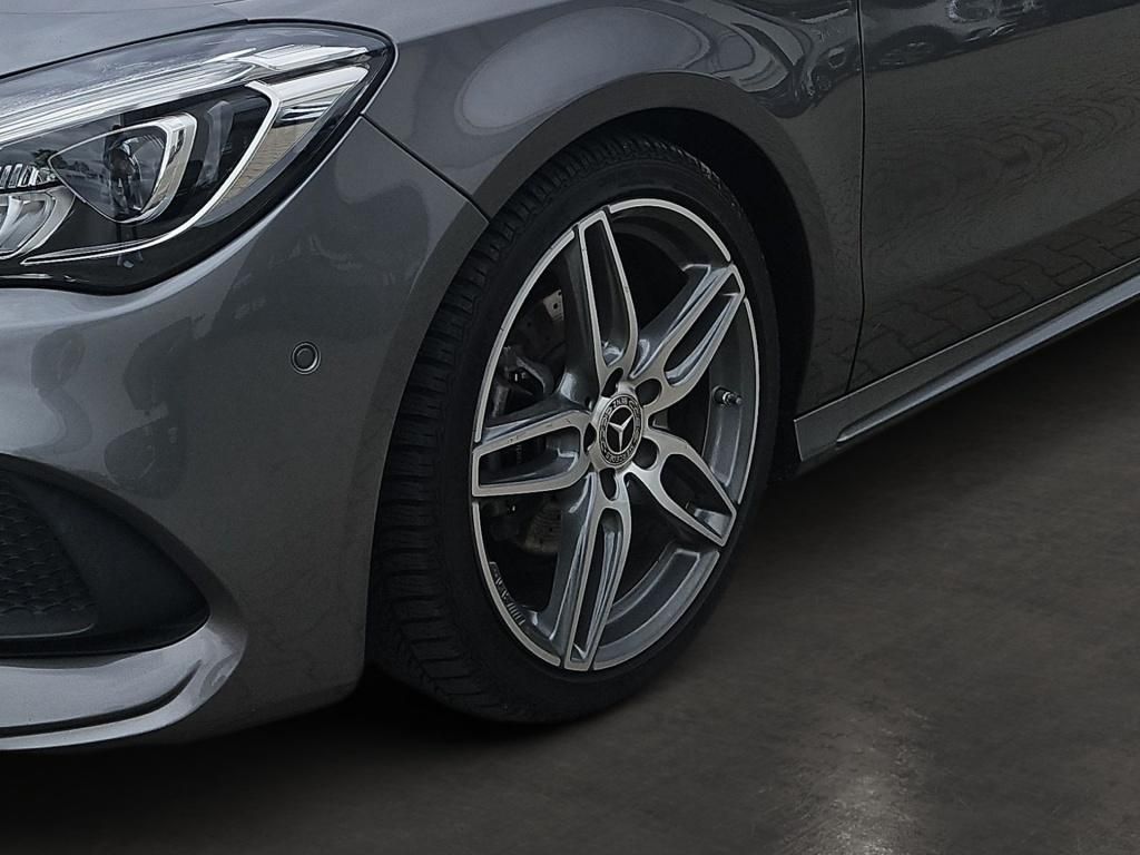 Fahrzeugabbildung Mercedes-Benz CLA 200 Coupé AMG Navi Totwi. LED SHZ Ambie. RDK