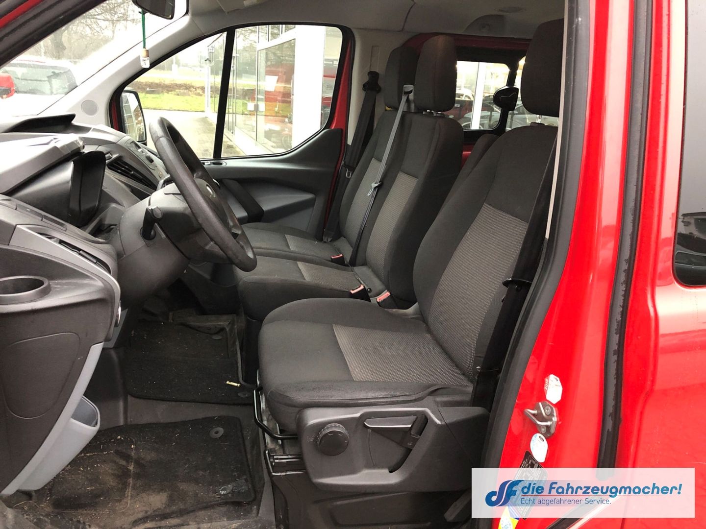 Fahrzeugabbildung Ford Transit Custom Kombi 300 L1 2.2 TDCi *2533 *KLIM