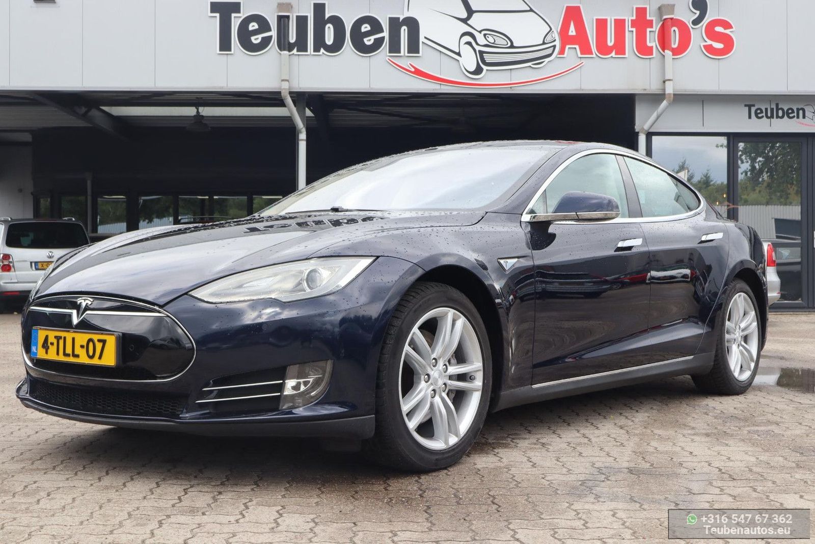 Tesla Model S 85 Base | neu APK | 87% SOH | Tempomat |