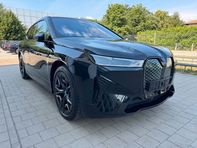 BMW iX 40 xDrive Sport Laser Harman 360° Soft-Close