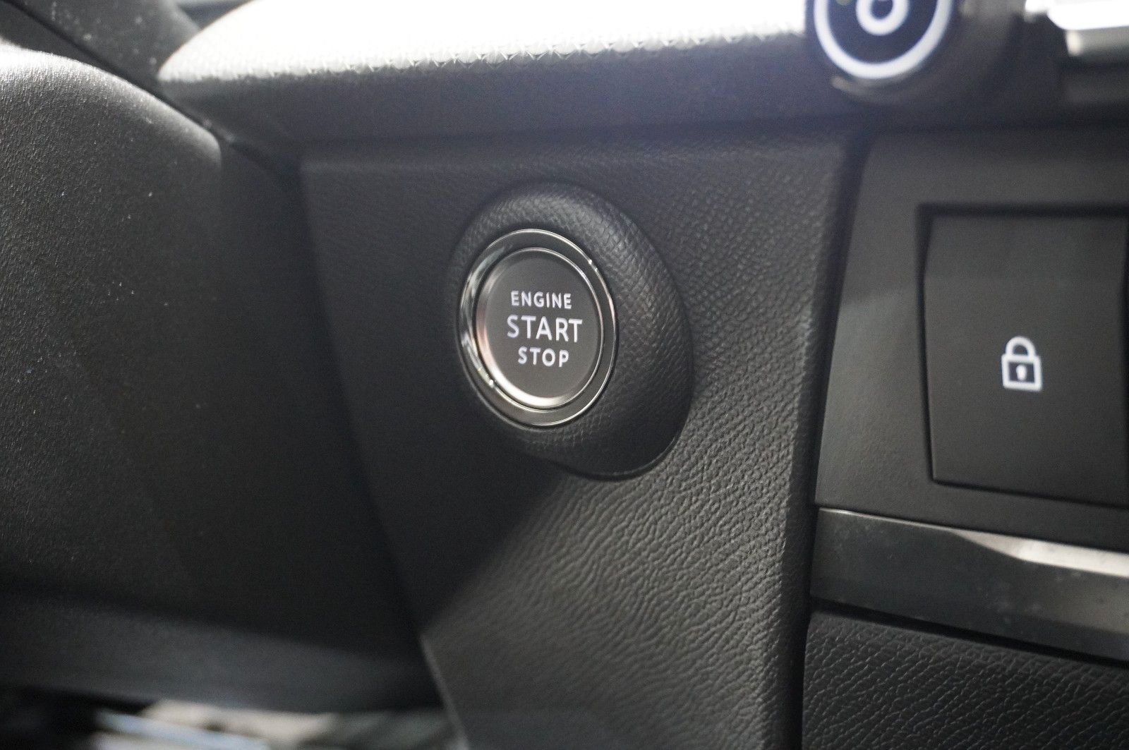 Fahrzeugabbildung Opel Astra L LIM. 1.5D BUSINESS NAVI/LED/KAMERA/DAB+