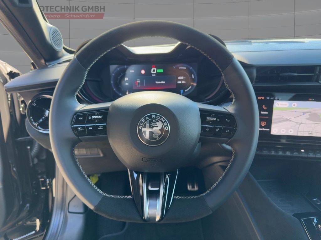 Fahrzeugabbildung Alfa Romeo Junior Elettrica Sport Speciale WÄRMEP. MATRIX N