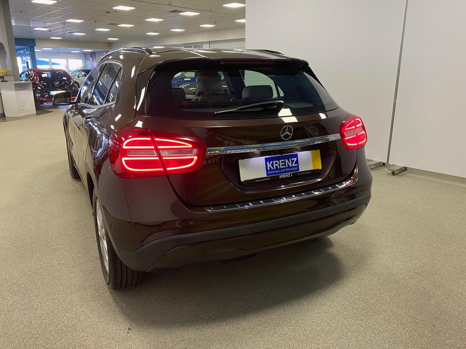 Fahrzeugabbildung Mercedes-Benz GLA 200 2.1 CDI KAT GLA 200 CDI / d (156.908) NA