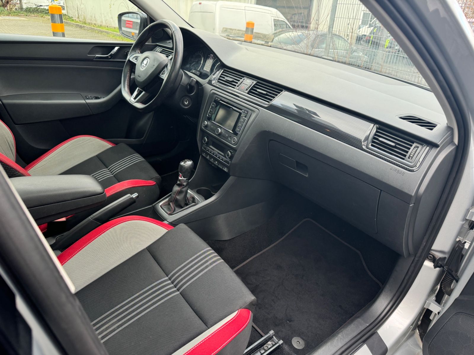 Fahrzeugabbildung SKODA Rapid Spaceback Monte Carlo Panorama+Sitzheizung
