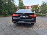 BMW 750Li xDrive Lang Executive Laser Bowers  Massag - BMW 750: 750li Xdrive
