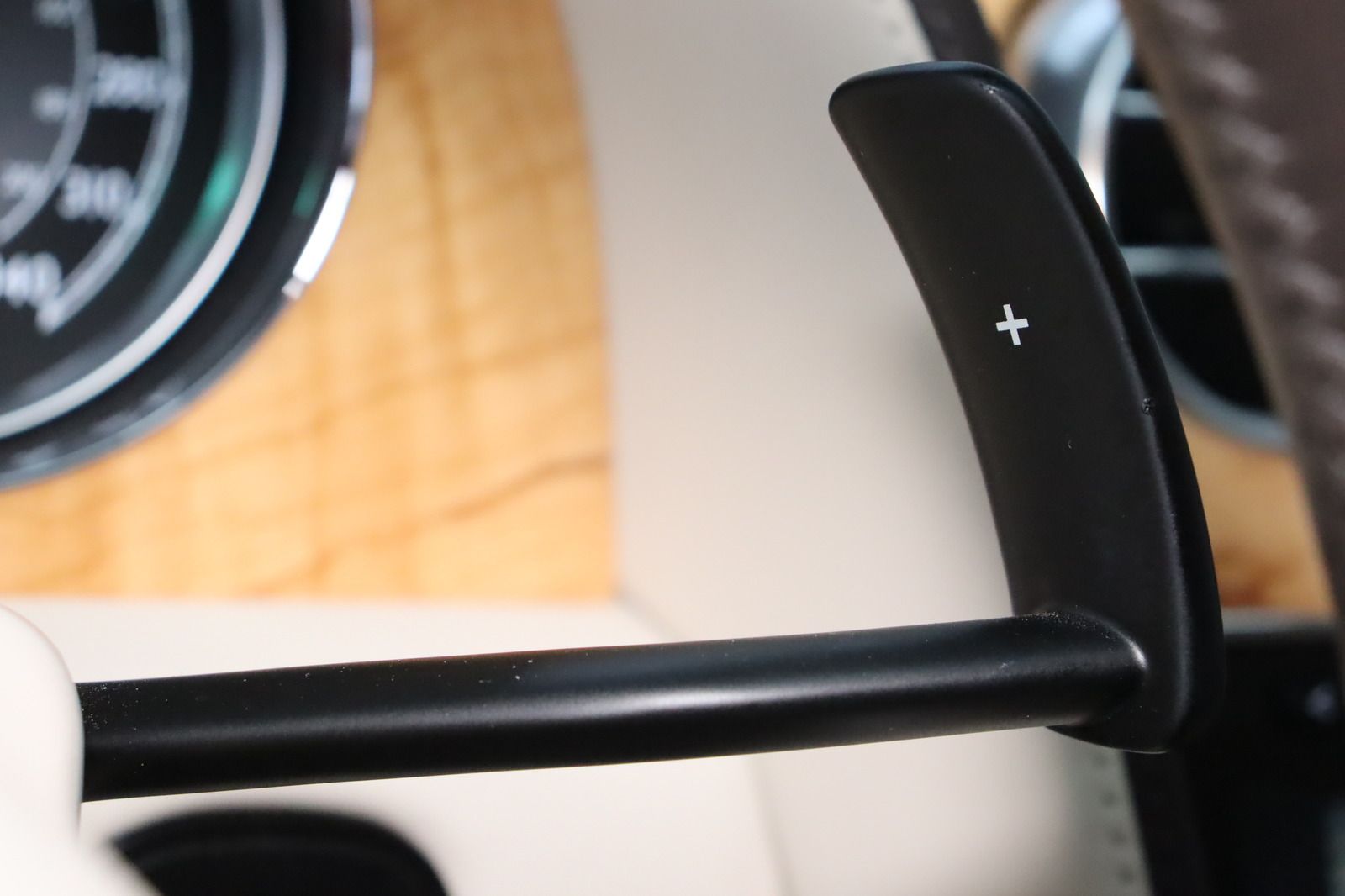 Fahrzeugabbildung Bentley Continental GT 6.0 4WD Navi * Xenon