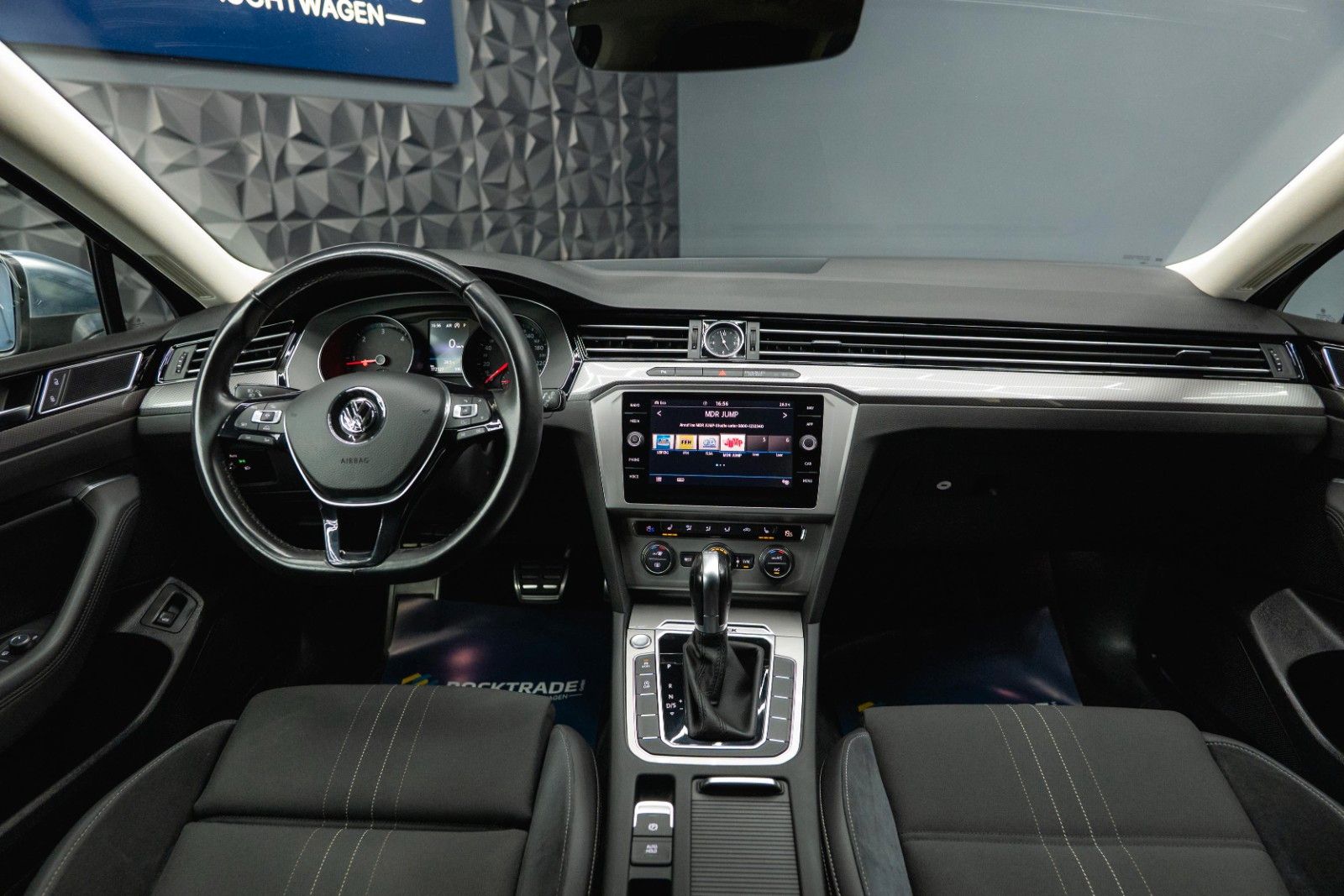 Fahrzeugabbildung Volkswagen Passat Alltrack 4Motion | Massage | LED | ACC