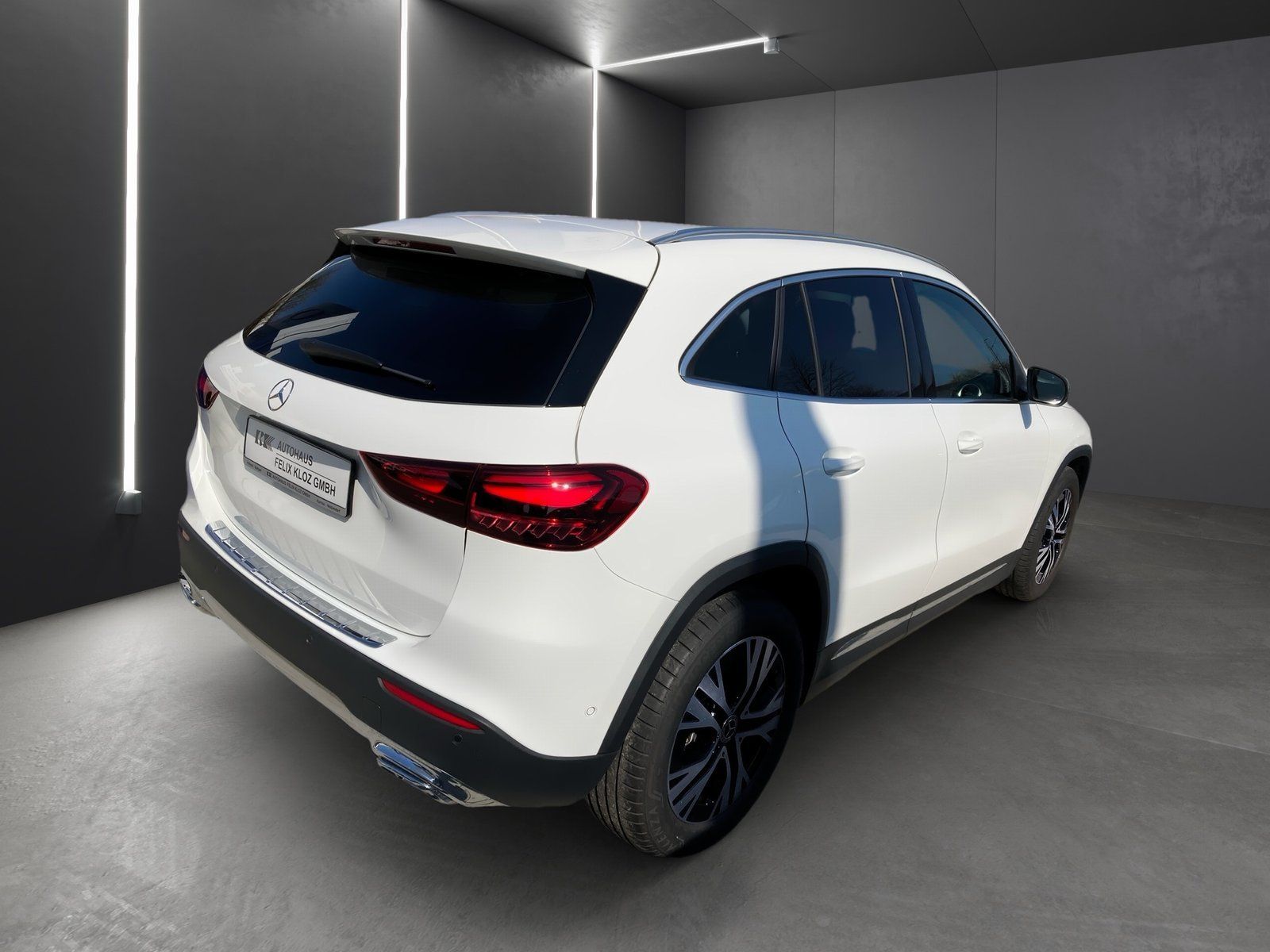 Fahrzeugabbildung Mercedes-Benz GLA 180 d Progressive*AHK*STDHZG*Distro*Totwink*