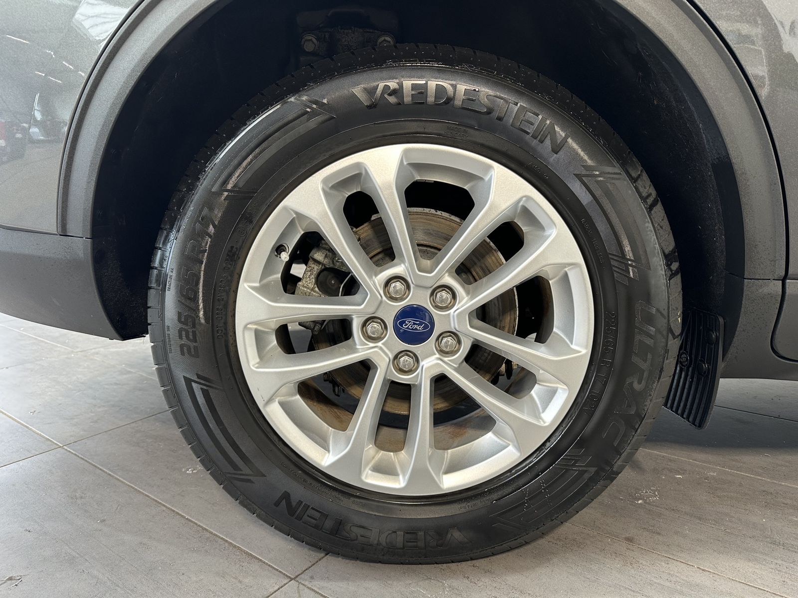 Fahrzeugabbildung Ford Kuga 2.0 EB 4x4 Titanium X NAV+LED+AHK+B&O+KAM