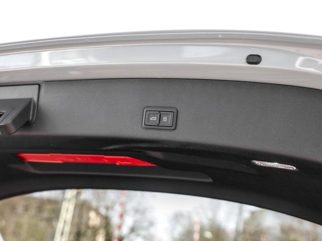 Audi Q3 SUV e-hybrid 2X S-LINE DIGI MATRIX PANO TECH  foto 11