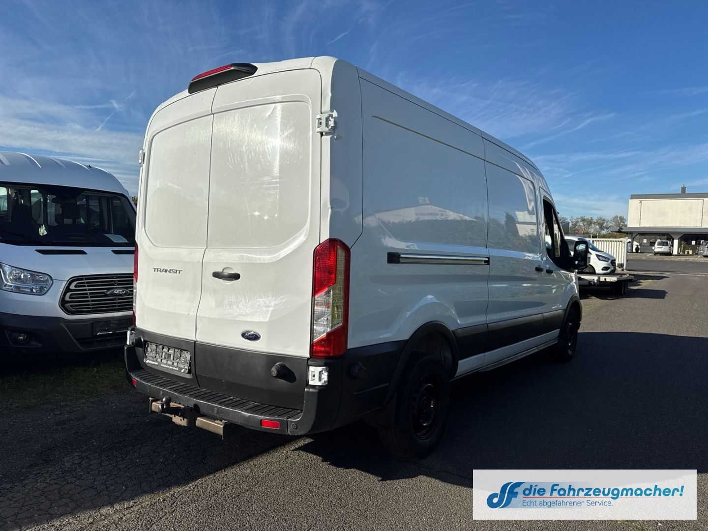 Fahrzeugabbildung Ford Transit Kasten 350 L3 Trend AHK DAB SHZ *EXPORT