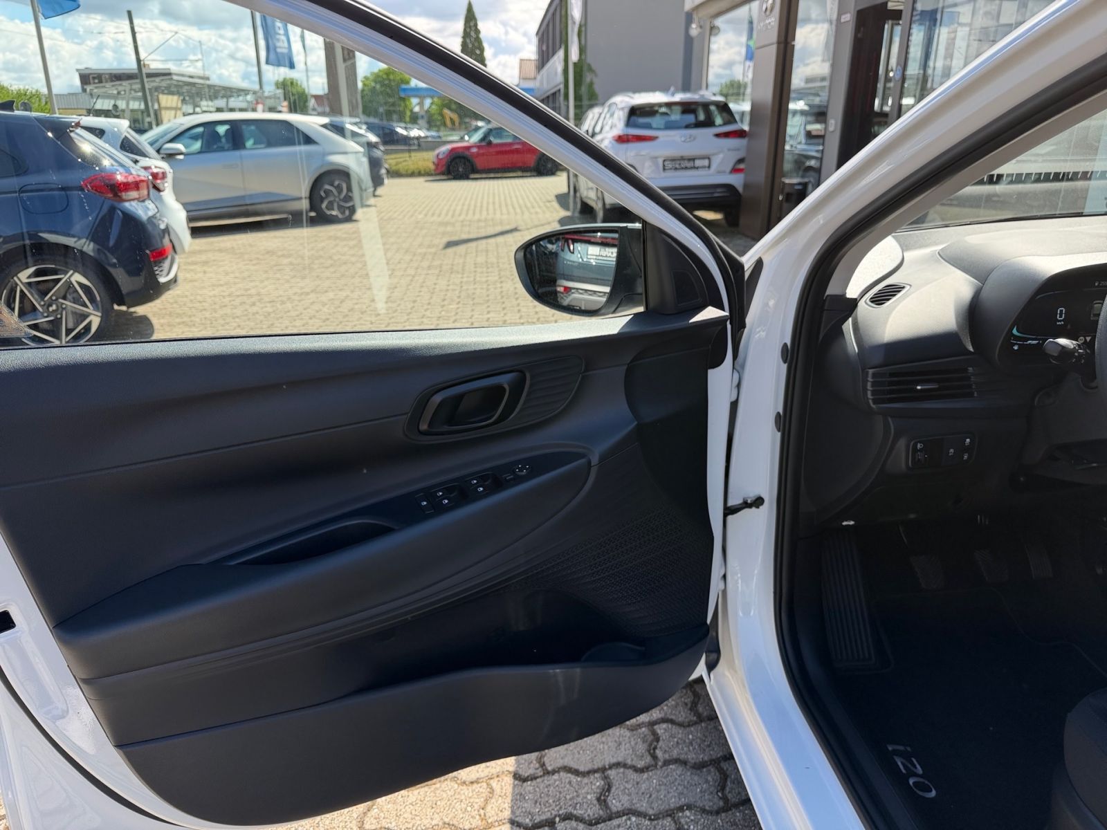 Fahrzeugabbildung Hyundai i20 1.0 T-GDI Select Navi Kamera Allwetter