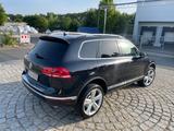 Volkswagen Touareg R-Line 3.0 V6 TDI Vollausstattung - VW Touareg Gebrauchtwagen in Nürnberg