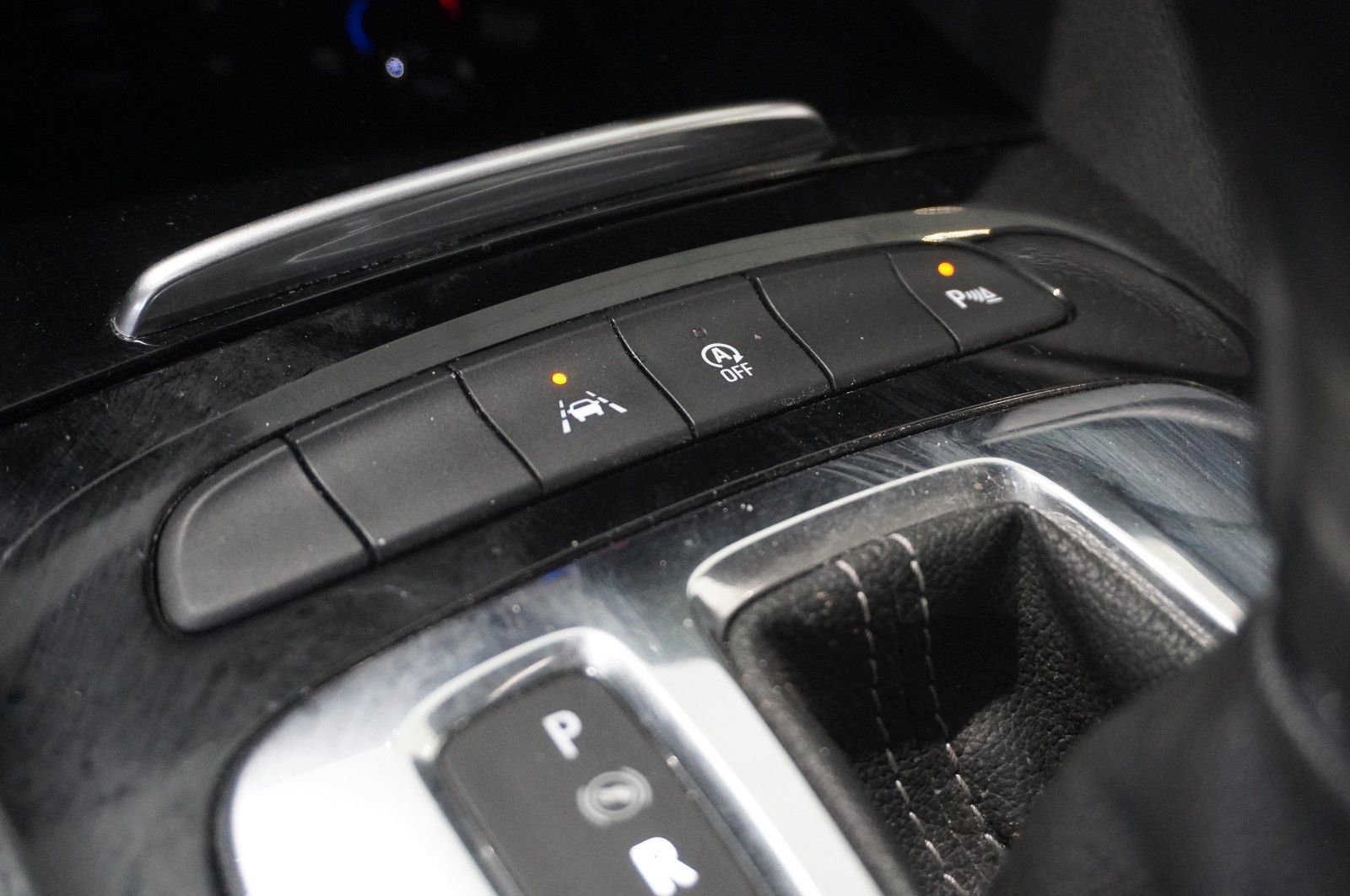 Fahrzeugabbildung Opel Insignia B ST 2.0D ELEGANCE NAVI/HUD/KAMERA/AHK