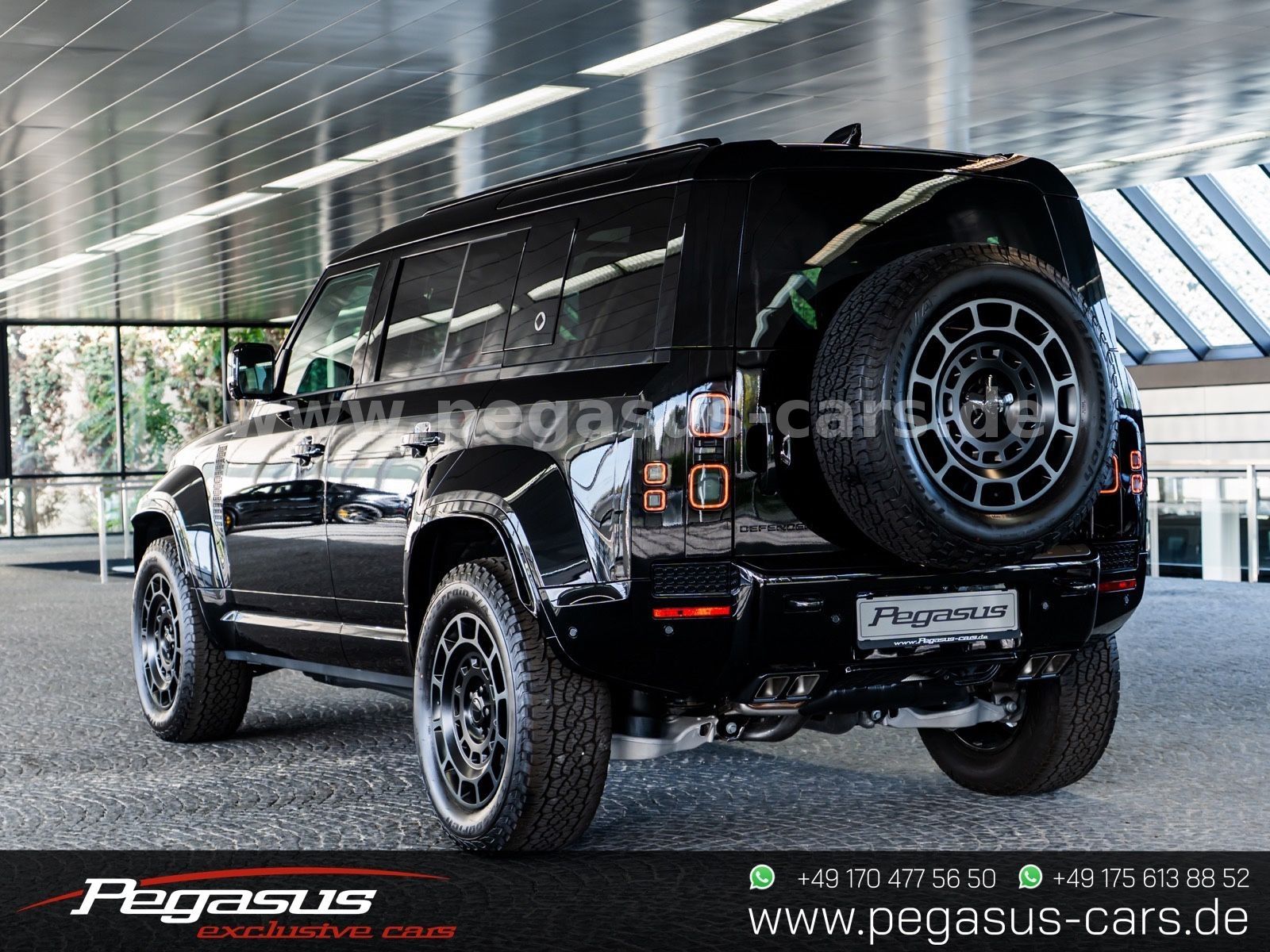 LAND ROVER Defender - 7