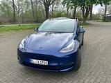 Tesla Model Y Long Range Dual Motor AWD Long Range - Tesla Model Y mit Anhängerkupplung