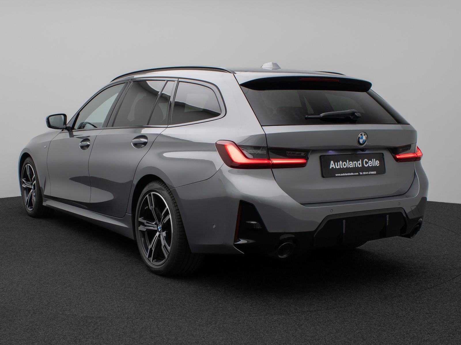 Fahrzeugabbildung BMW 320d M Sport Kamera HUD DAB HiFi DrivAssist 18"